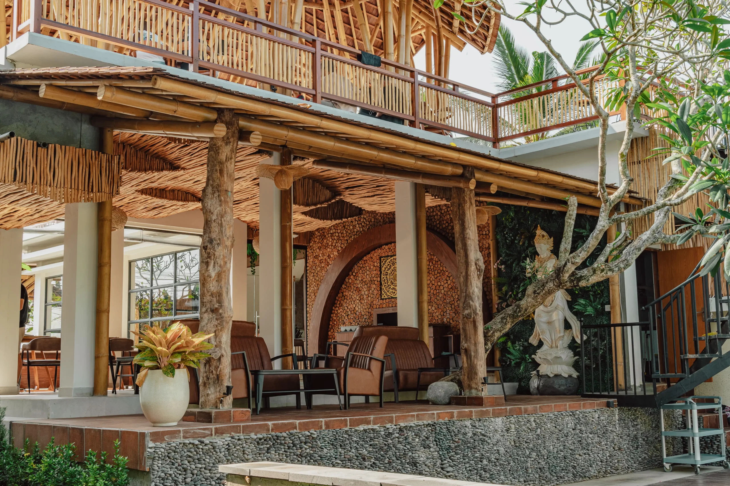 Restaurant-Roots (4)