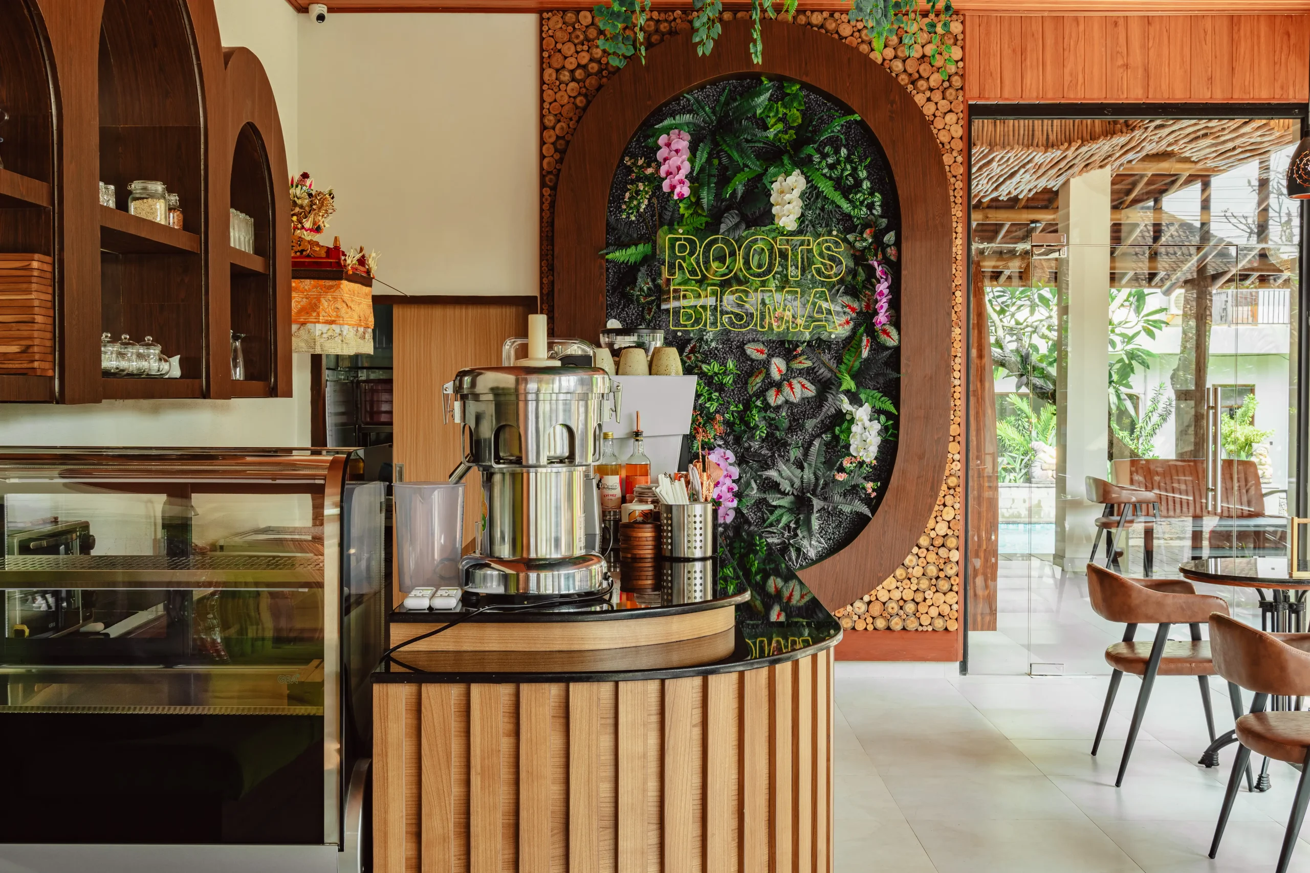 Restaurant-Roots (7)