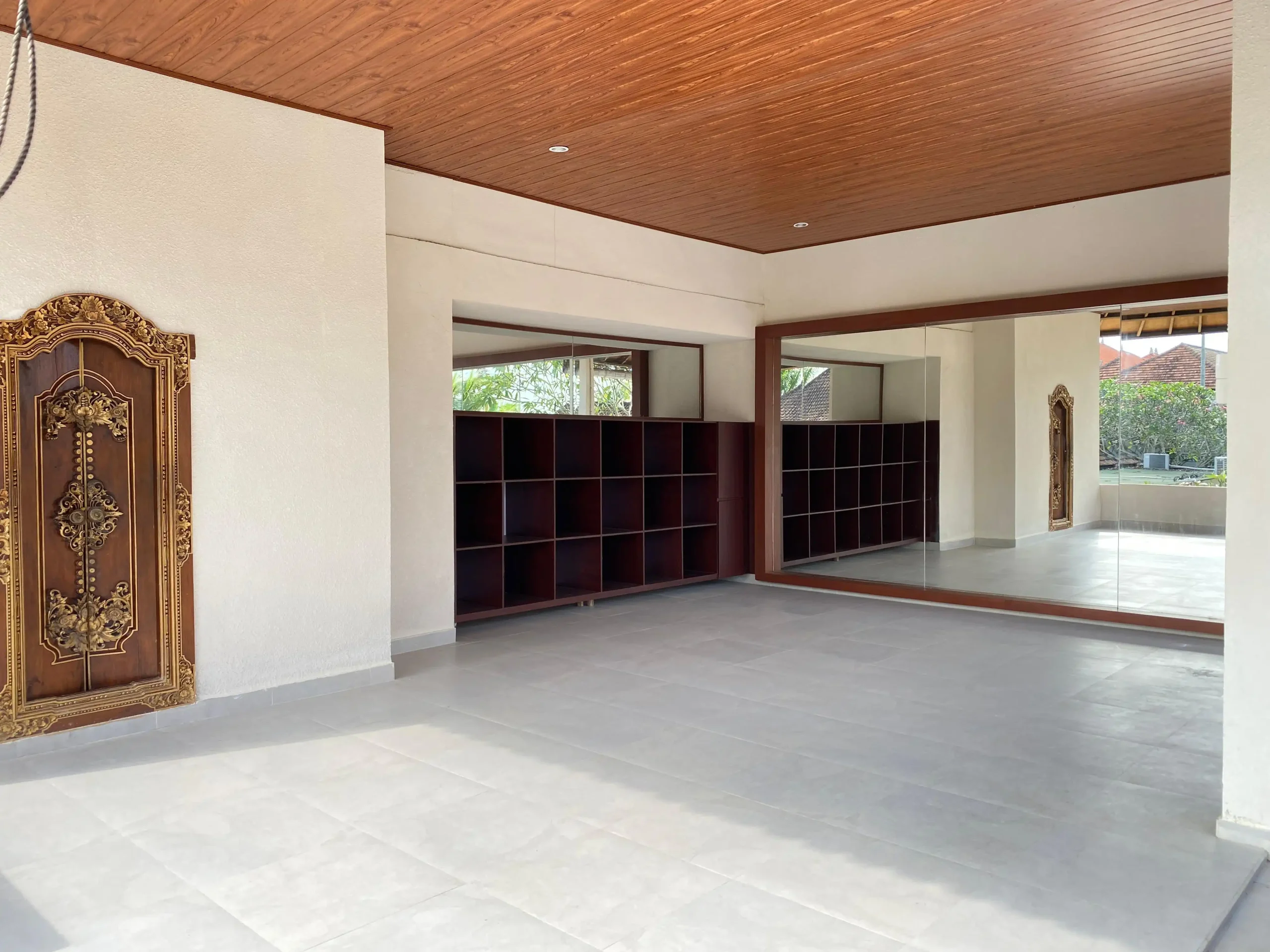 Yoga and dance sala (4)